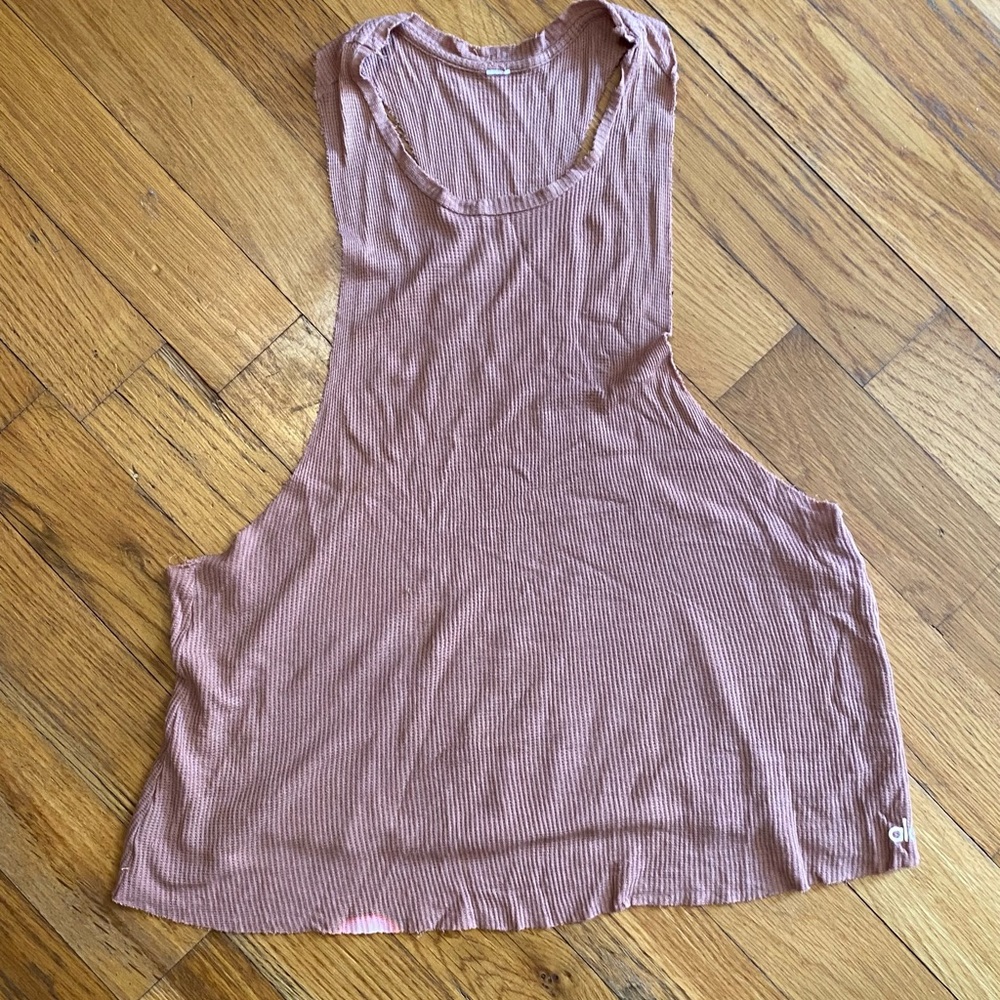 Alo Yoga Go & Flow Waffle Sleeveless Halter Racerback Muscle Tee BLEACH STAIN!